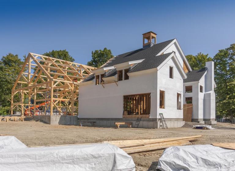 Faut-il privilégier une construction de maison sur mesure à Lille ?